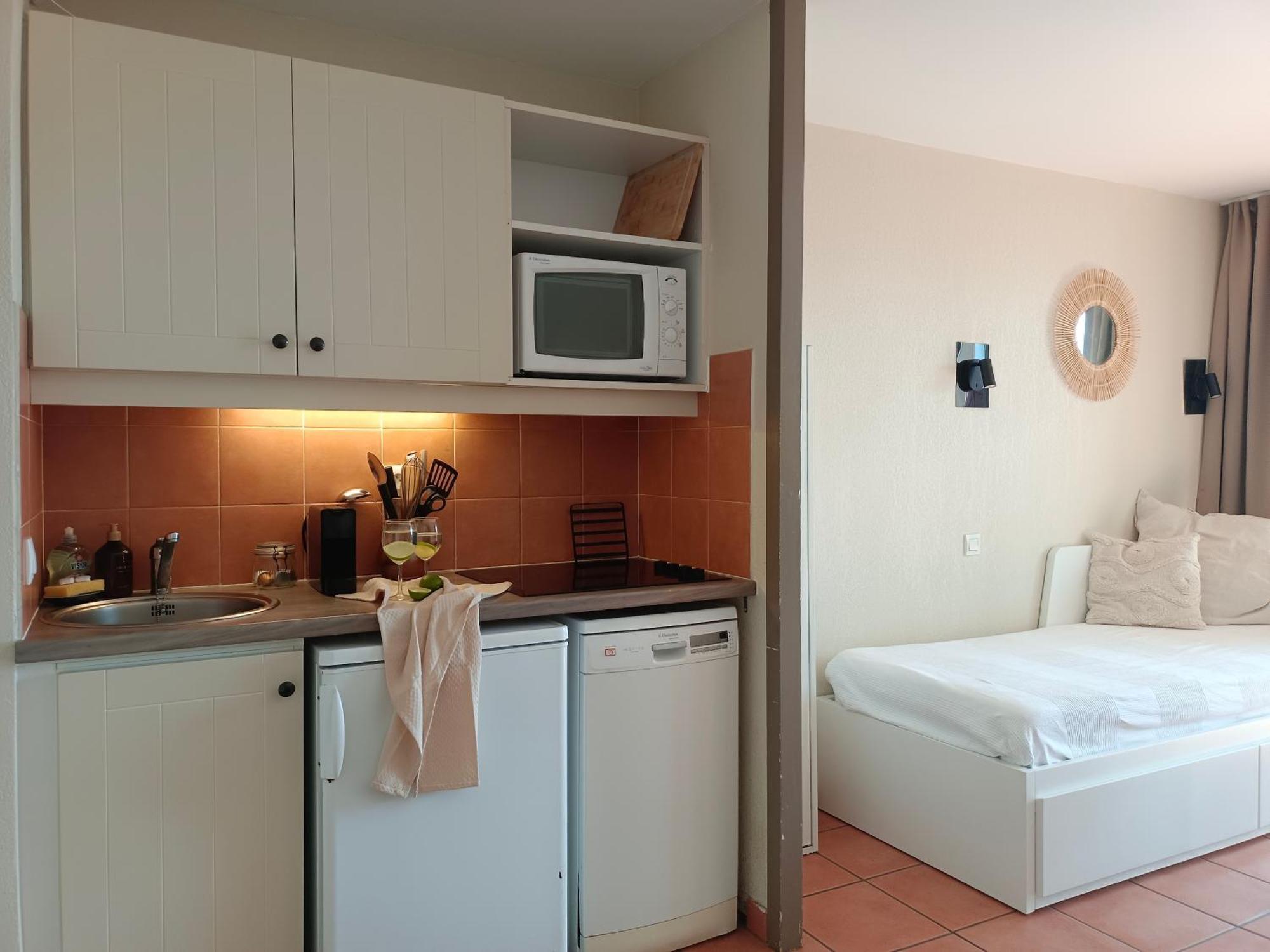 T1 Bis Avec Piscine Vue Golf Et Montagnes Apartment Arcangues Exterior photo