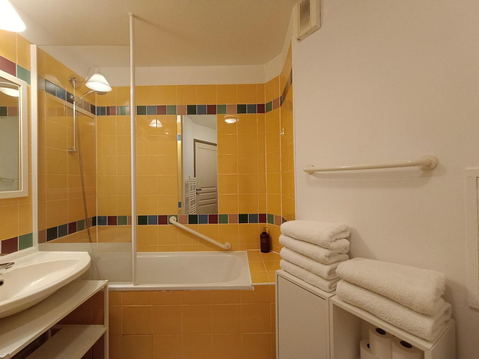 T1 Bis Avec Piscine Vue Golf Et Montagnes Apartment Arcangues Room photo